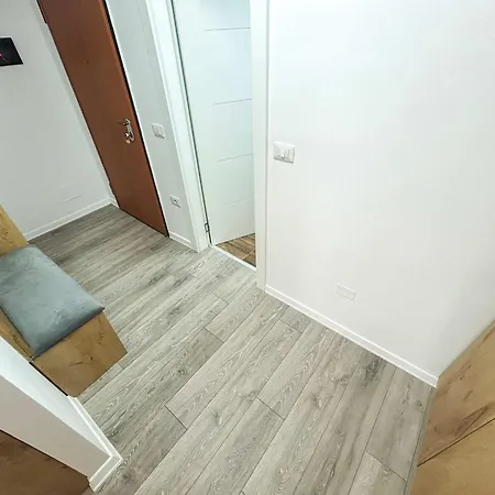 Shkembi 1262 * Golem (Tirana)